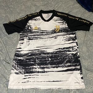 Mens juventus training jersey